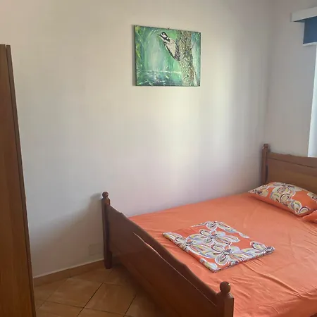 Domus Aurea Aparthotel
